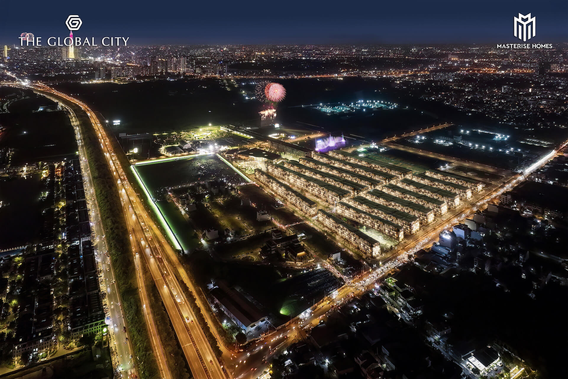 Hình ảnh trung tâm mới the global city sôi động và rực rỡ ánh đèn về đêm.